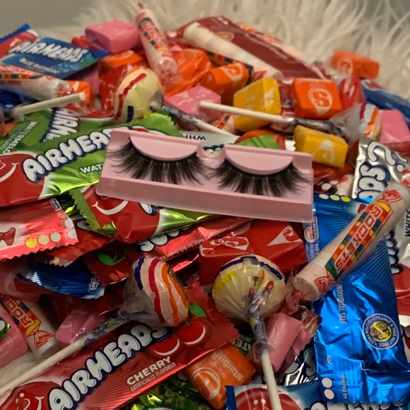 Too’Shiiny Lashes “Fiji Set” - Picture 2 of 6